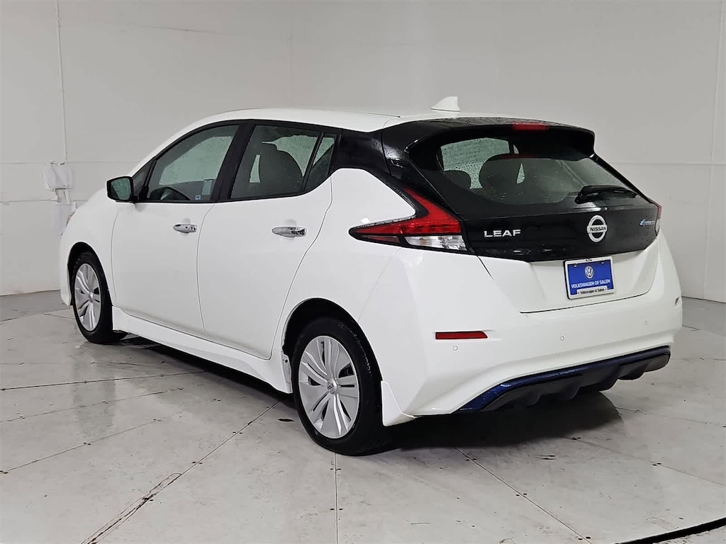Used 2022 Nissan LEAF S Hatchback