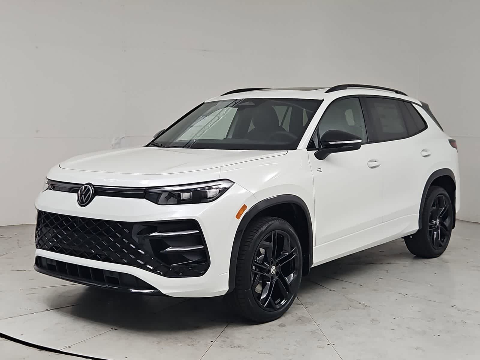 Thumbnail: 2026 Volkswagen Tiguan - 1
