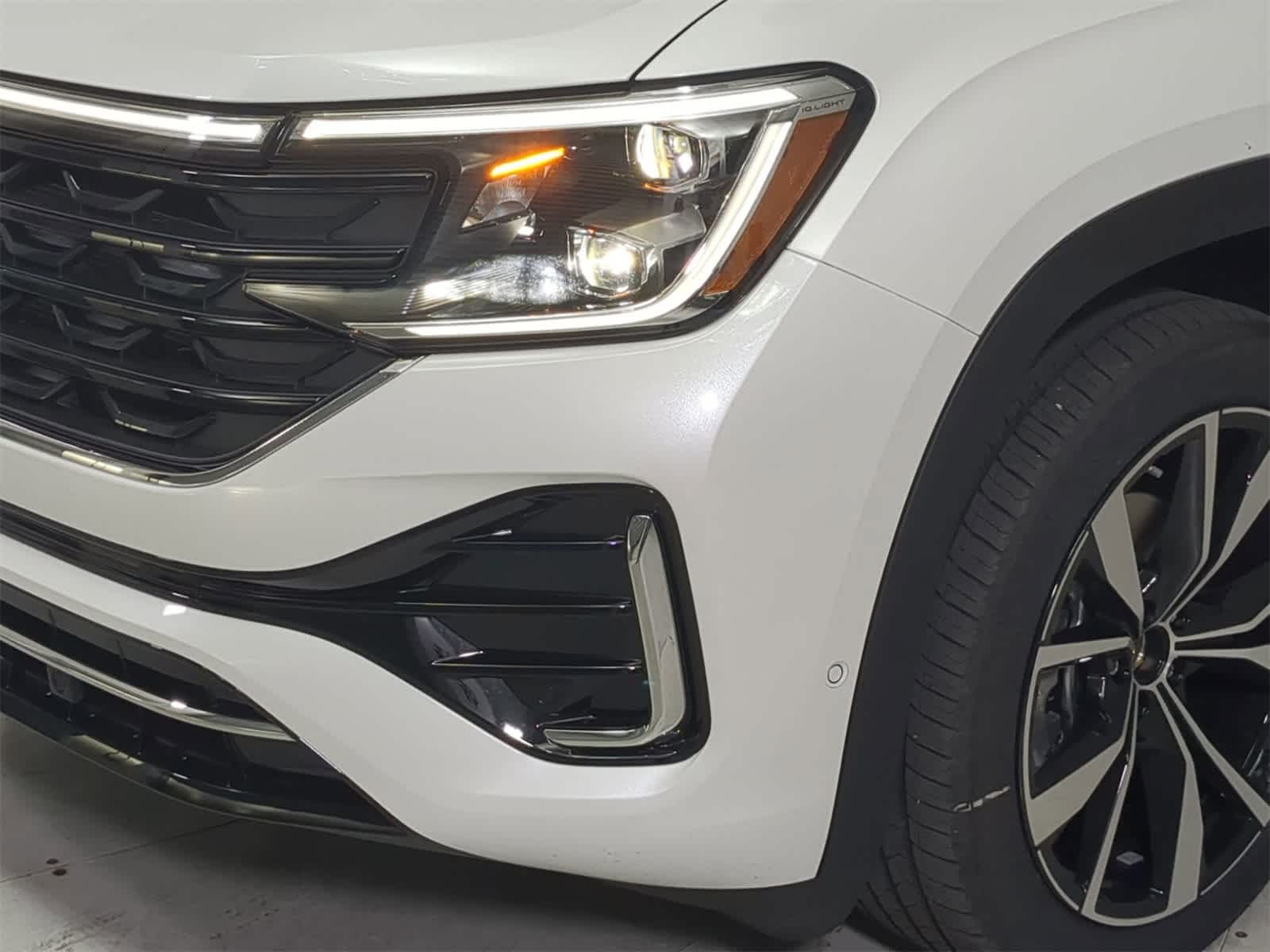 Thumbnail: 2026 Volkswagen Atlas - 10