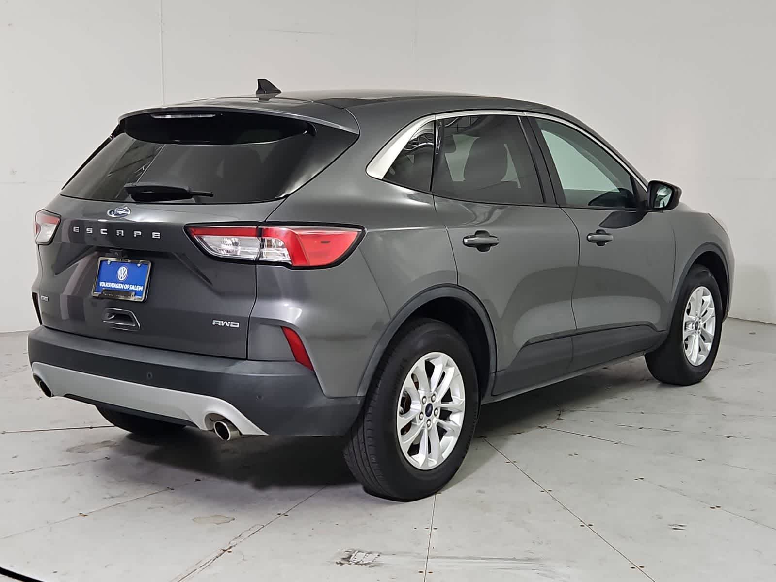 Thumbnail: 2021 Ford Escape - 6