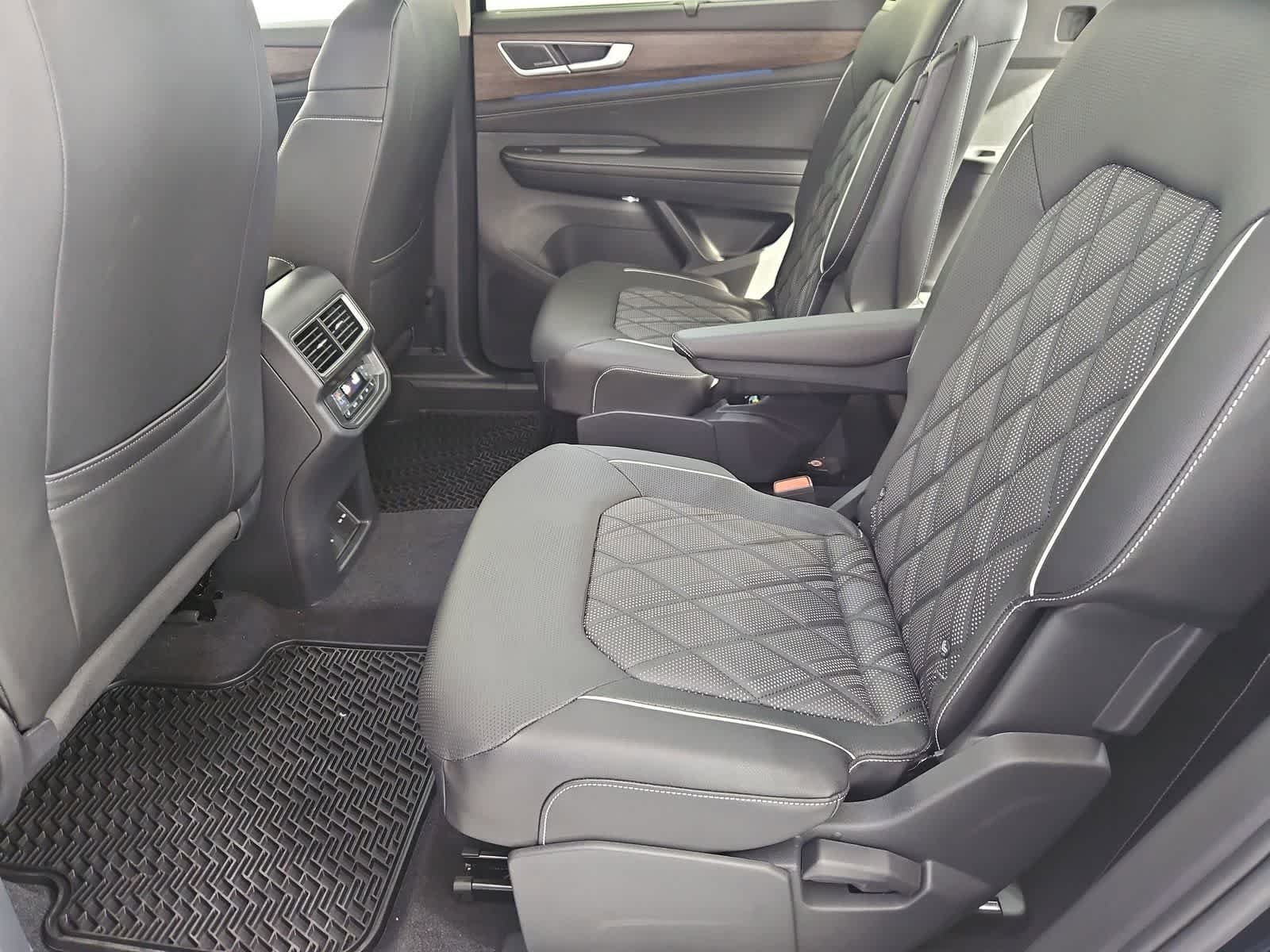 Thumbnail: 2026 Volkswagen Atlas - 19