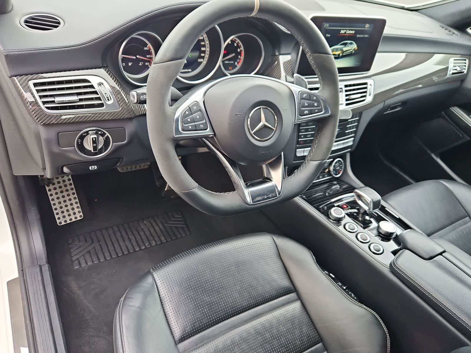 Thumbnail: 2015 Mercedes-Benz CLS - 2