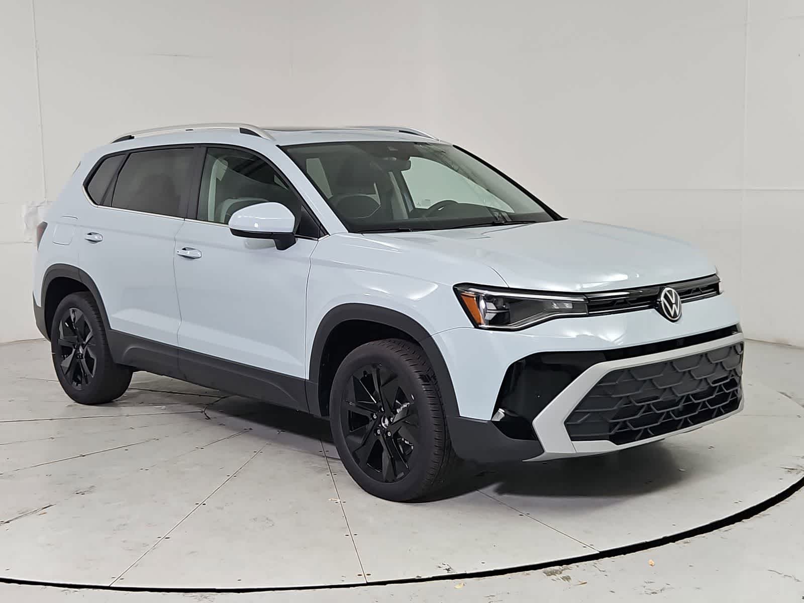 Thumbnail: 2026 Volkswagen Taos - 8