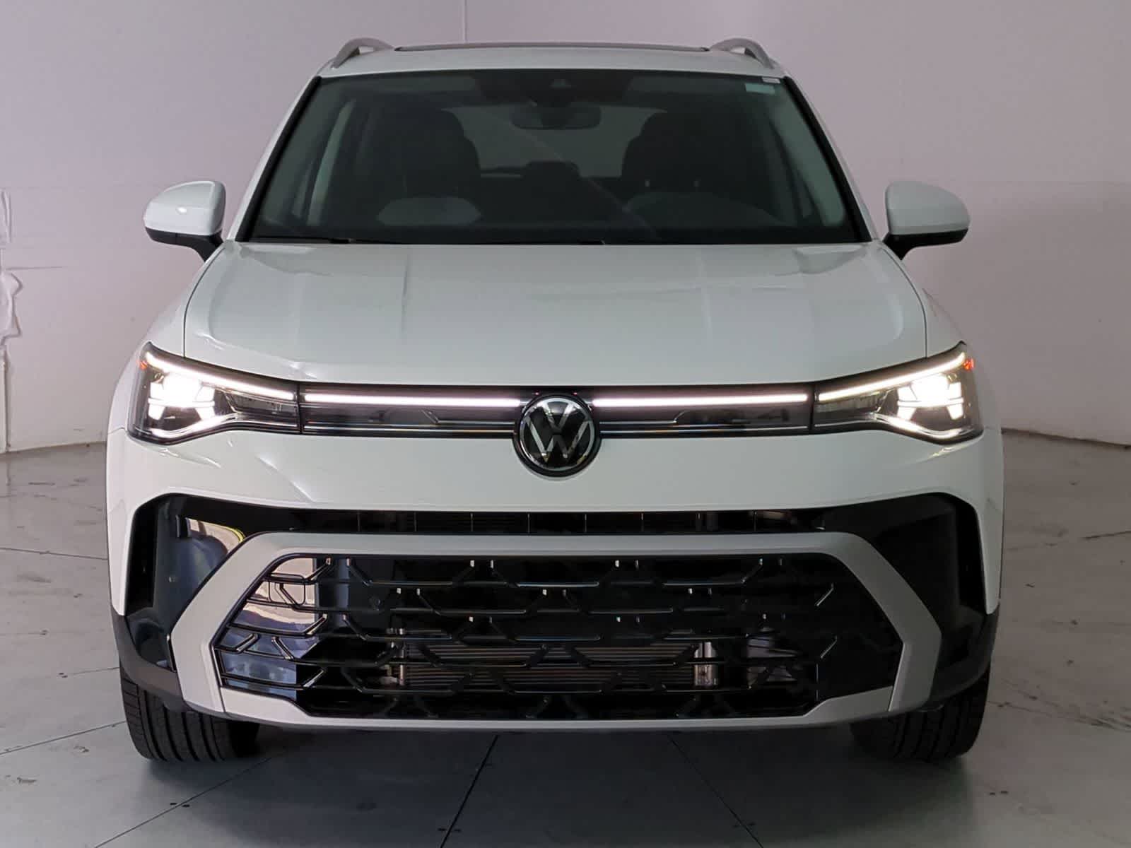 Thumbnail: 2025 Volkswagen Taos - 9