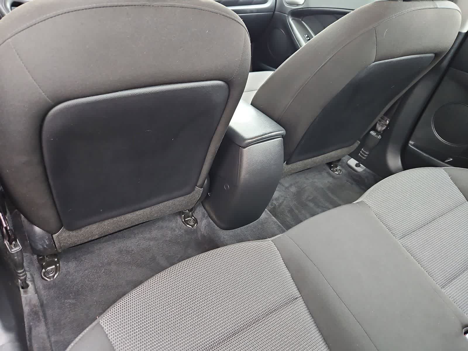 Thumbnail: 2017 Kia Forte - 18