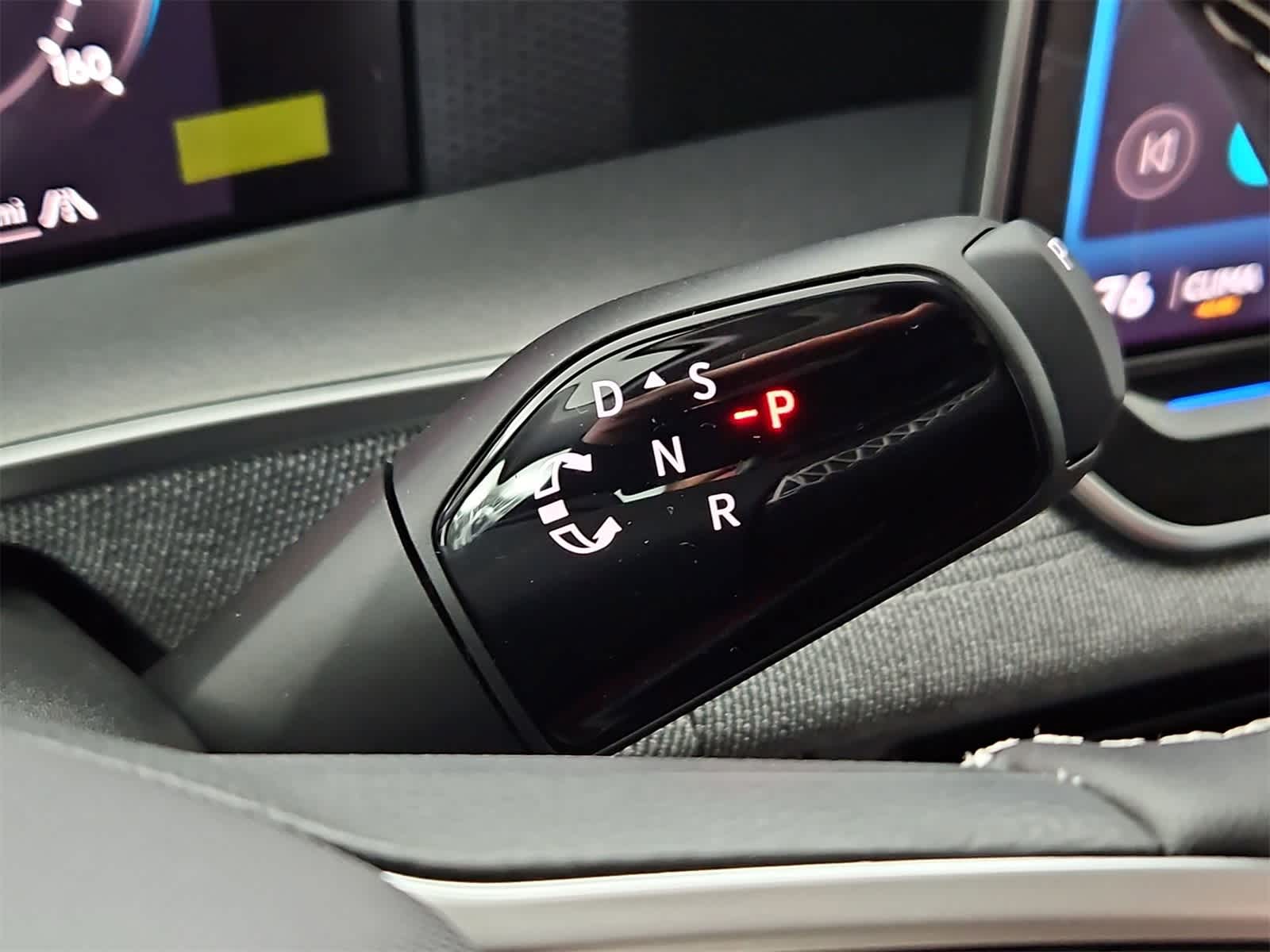 Thumbnail: 2026 Volkswagen Tiguan - 32