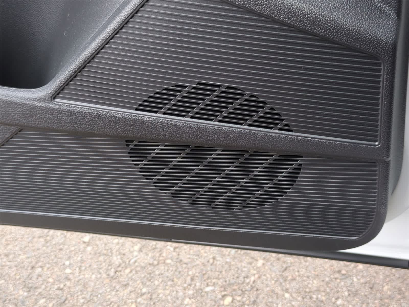 Thumbnail: 2025 Volkswagen Taos - 30