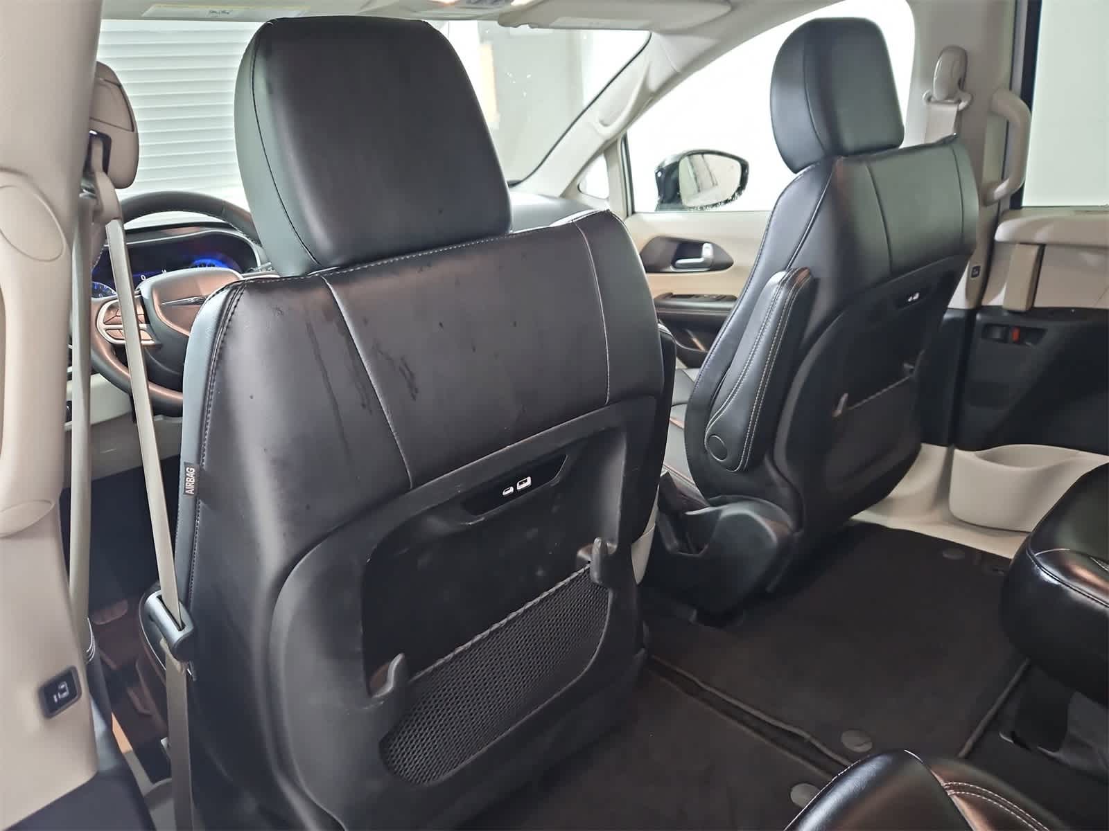 Thumbnail: 2024 Chrysler Pacifica - 18