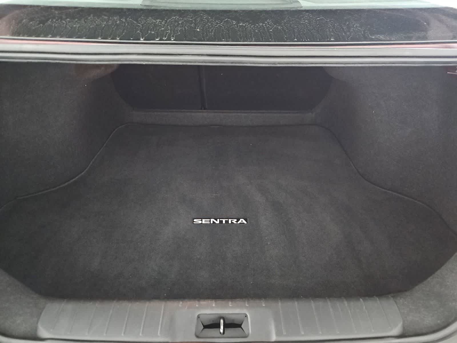 Thumbnail: 2024 Nissan Sentra - 32