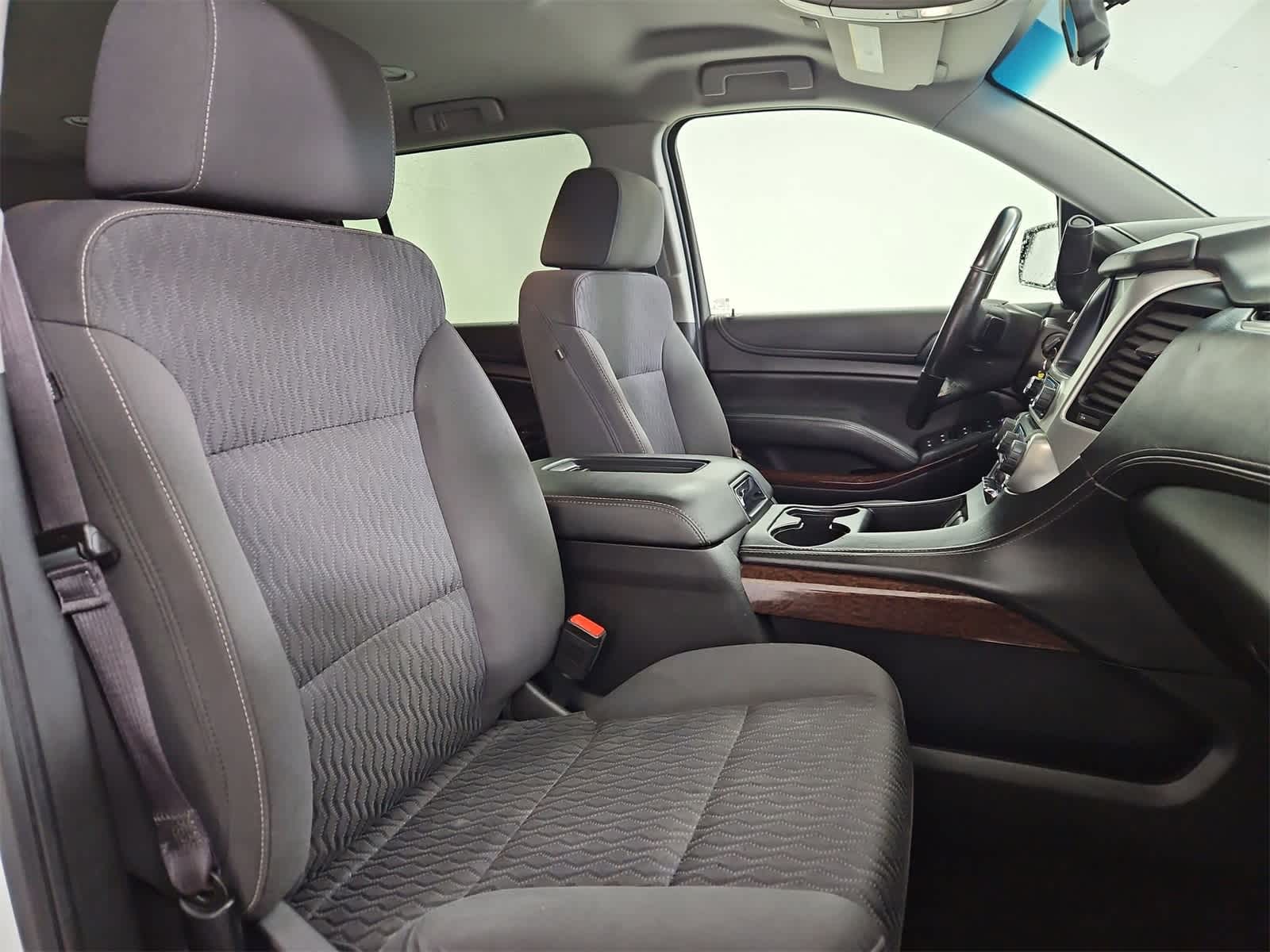 Thumbnail: 2017 GMC Yukon XL - 21