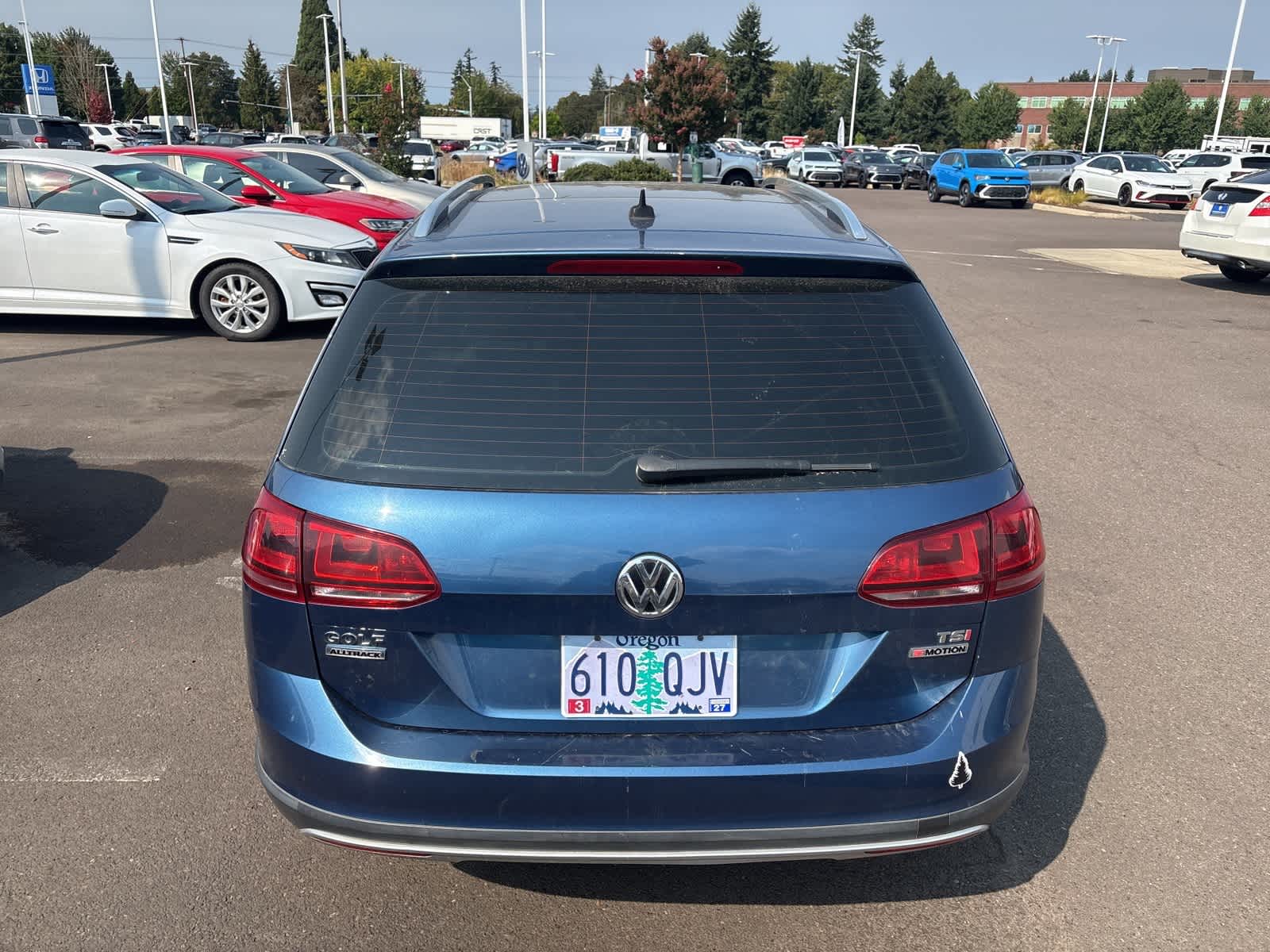 Thumbnail: 2017 Volkswagen Golf - 5