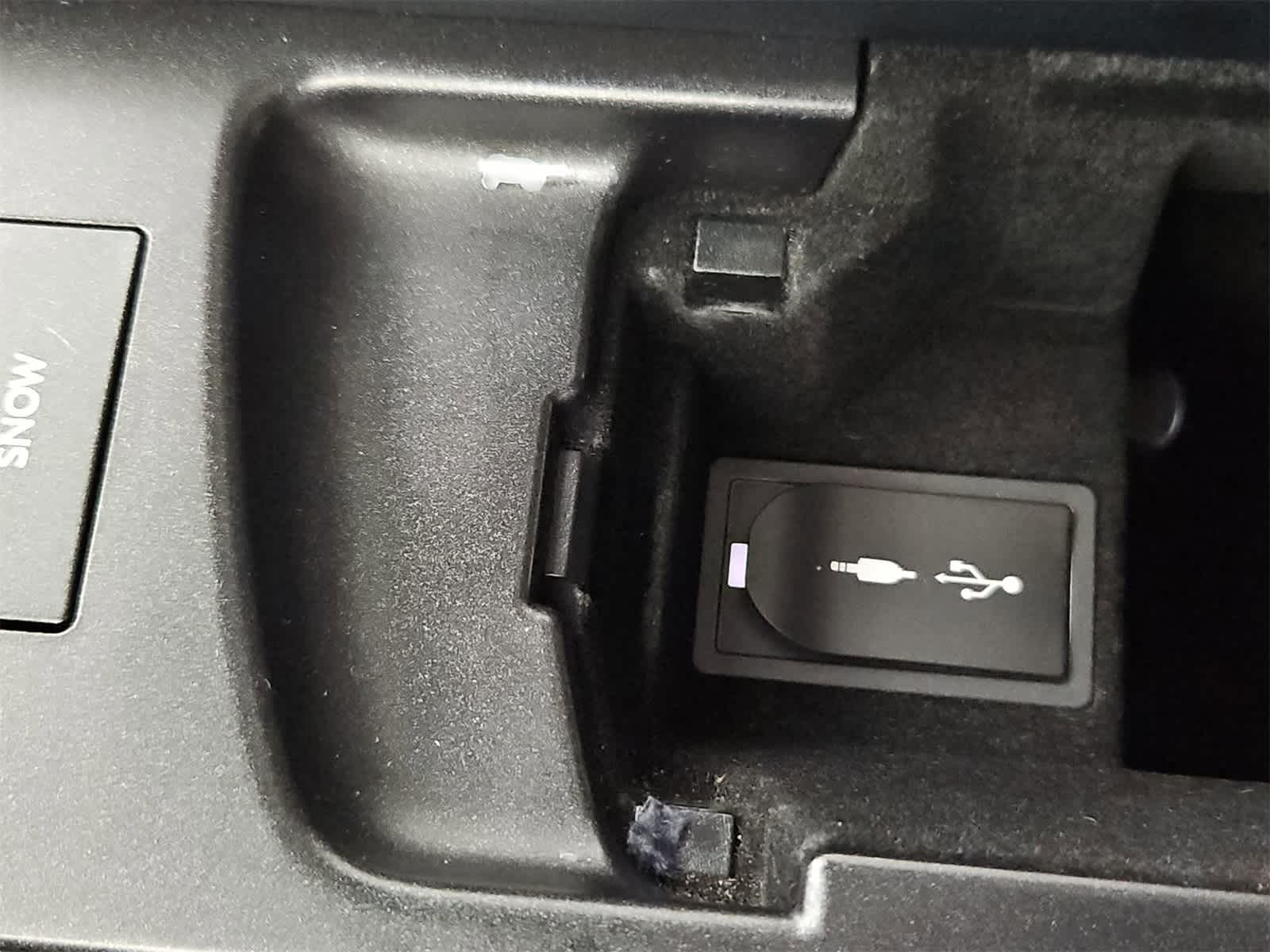 Thumbnail: 2018 Lexus IS - 33