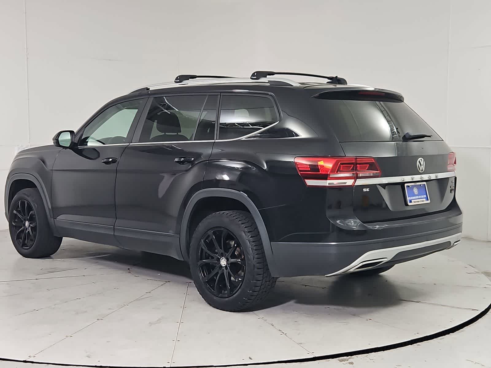 Thumbnail: 2018 Volkswagen Atlas - 4