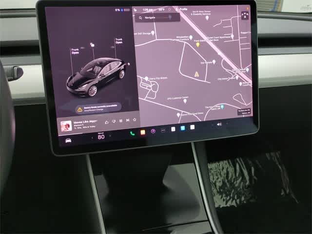2018 Tesla Model 3 Mid Range 26