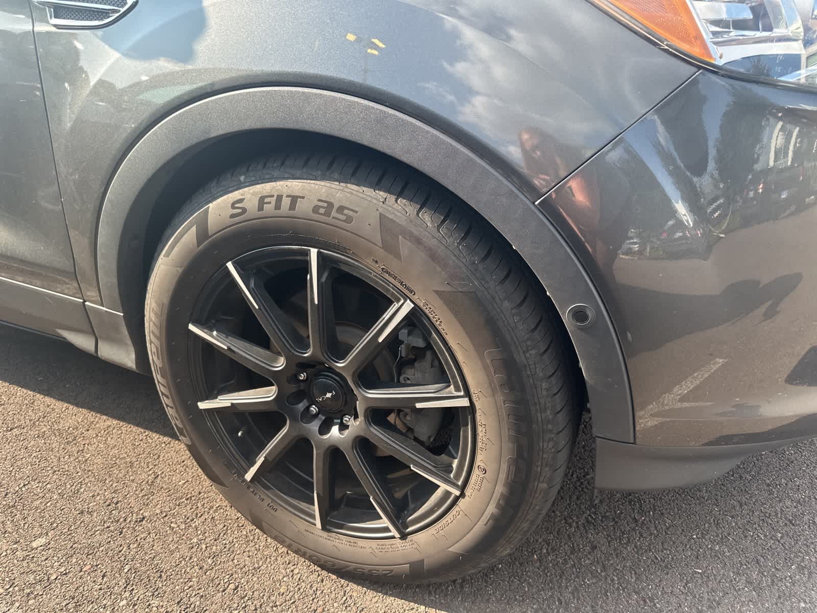 Thumbnail: 2015 Ford Escape - 3