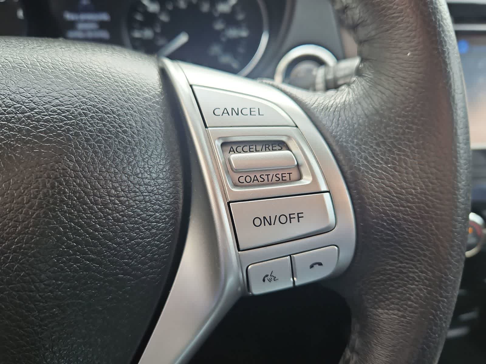 Thumbnail: 2016 Nissan Rogue - 23