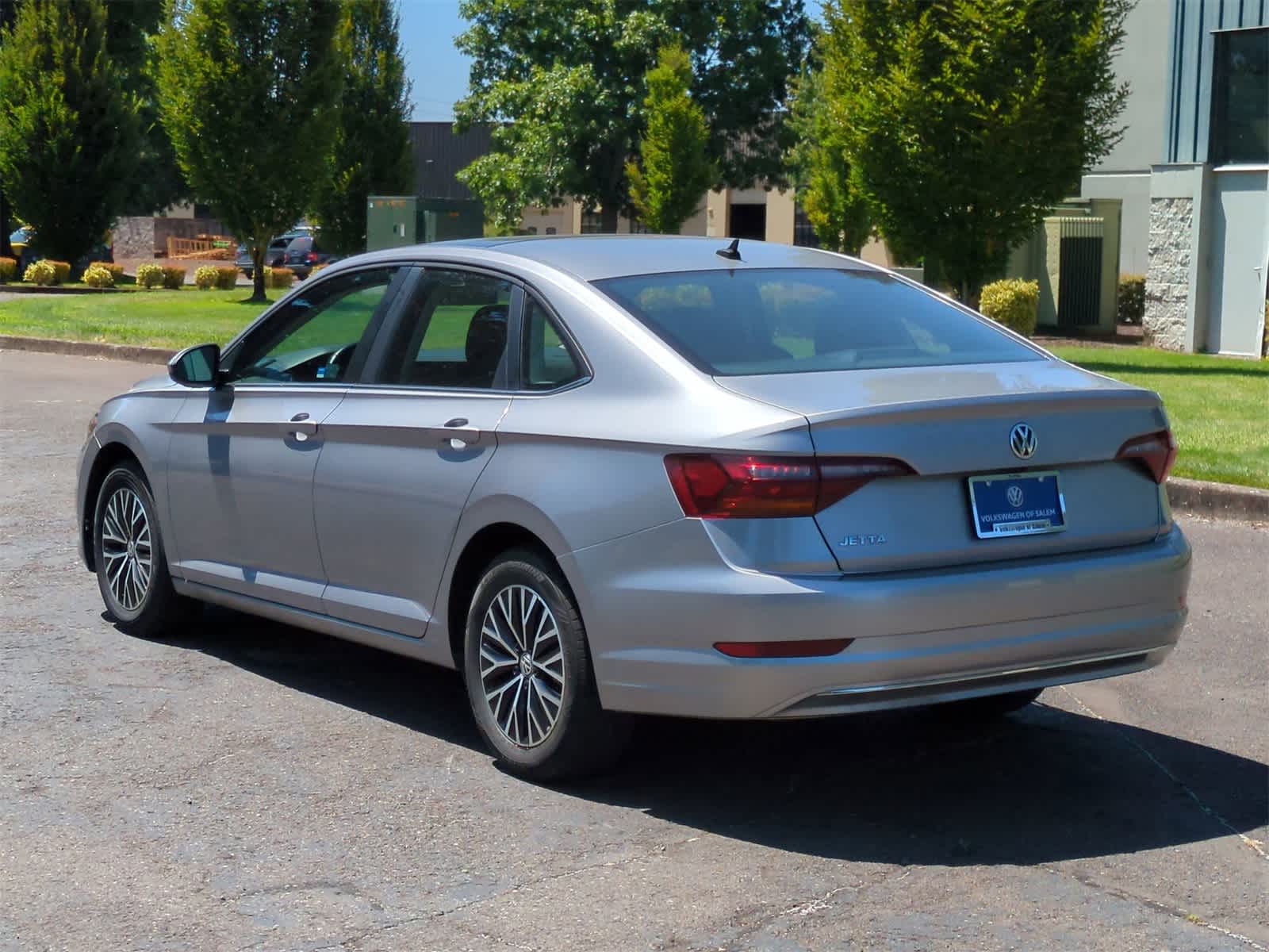 Thumbnail: 2019 Volkswagen Jetta - 4