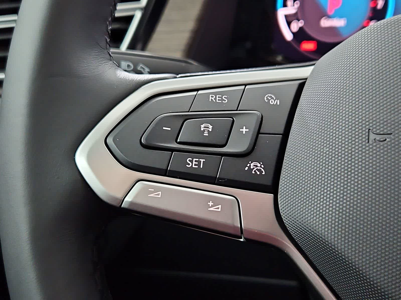 Thumbnail: 2026 Volkswagen Atlas - 25