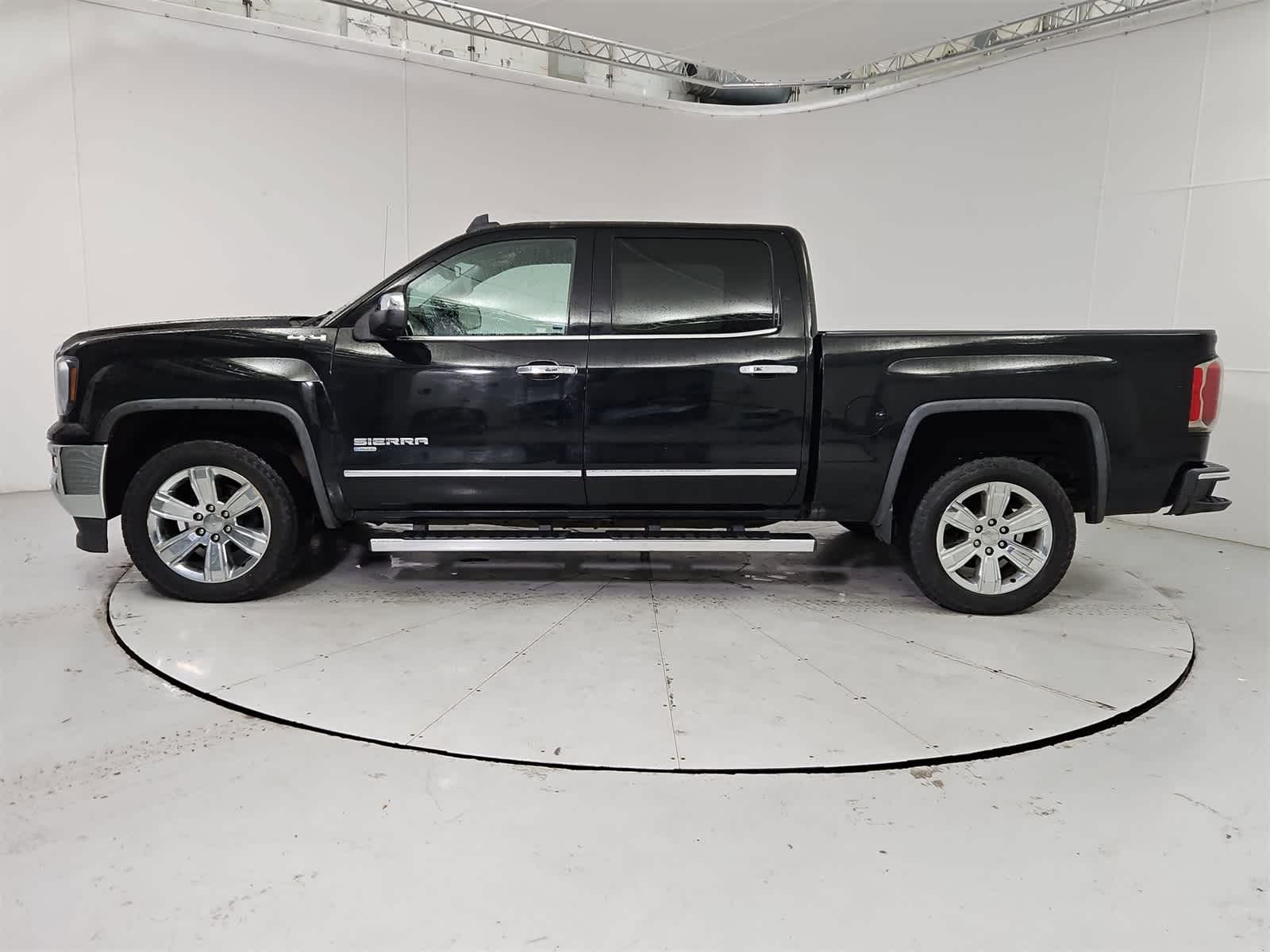 2018 Gmc Sierra 1500 SLT photo 3