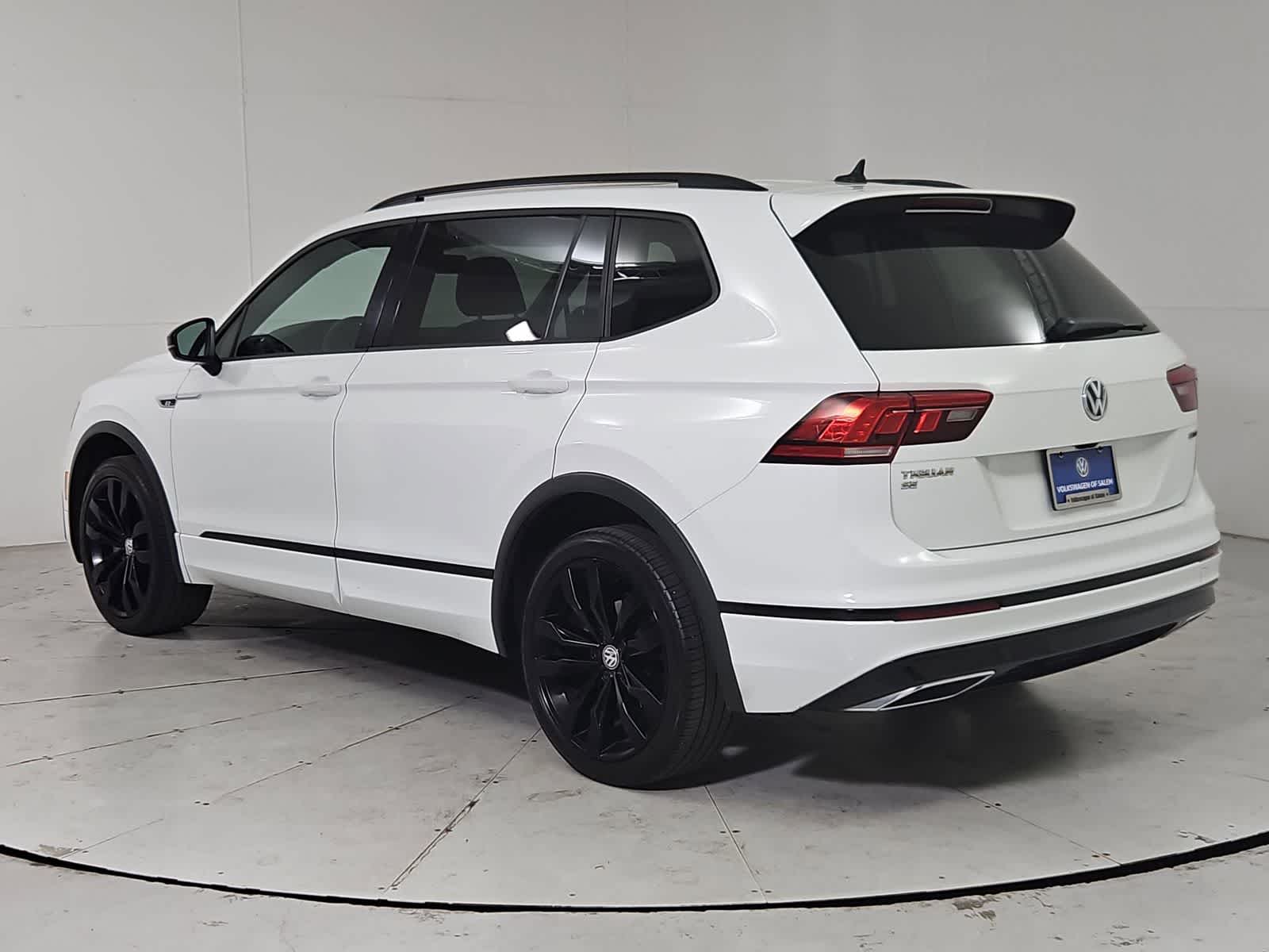 Thumbnail: 2021 Volkswagen Tiguan - 4