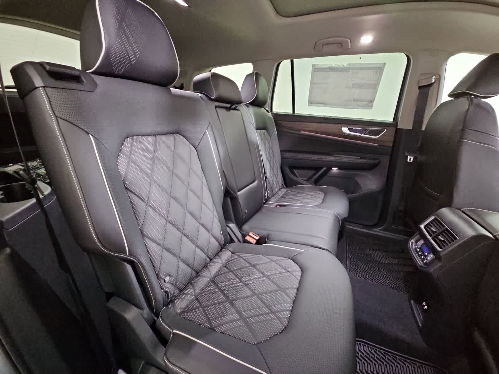 Thumbnail: 2026 Volkswagen Atlas - 21