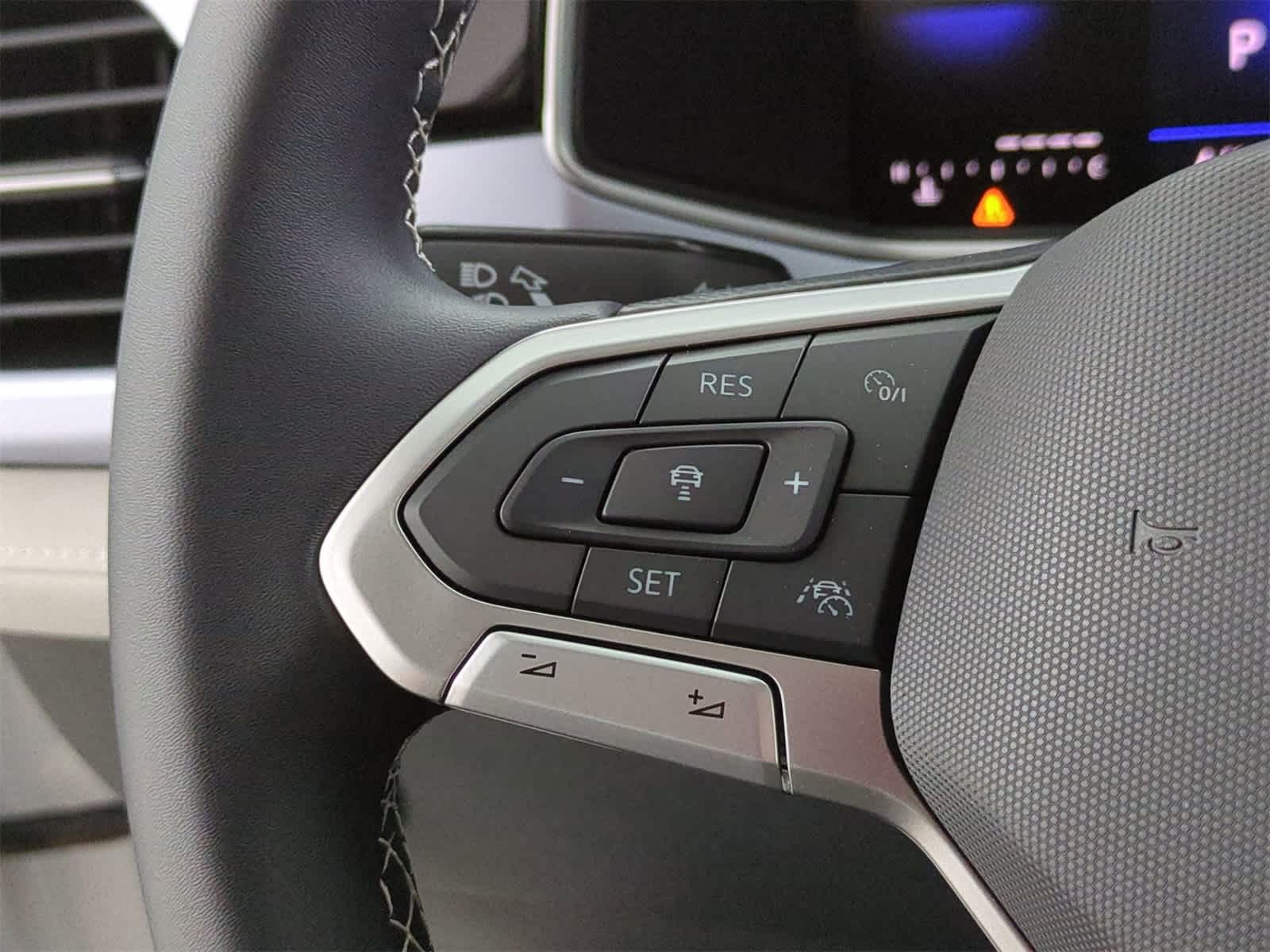 Thumbnail: 2025 Volkswagen Taos - 25