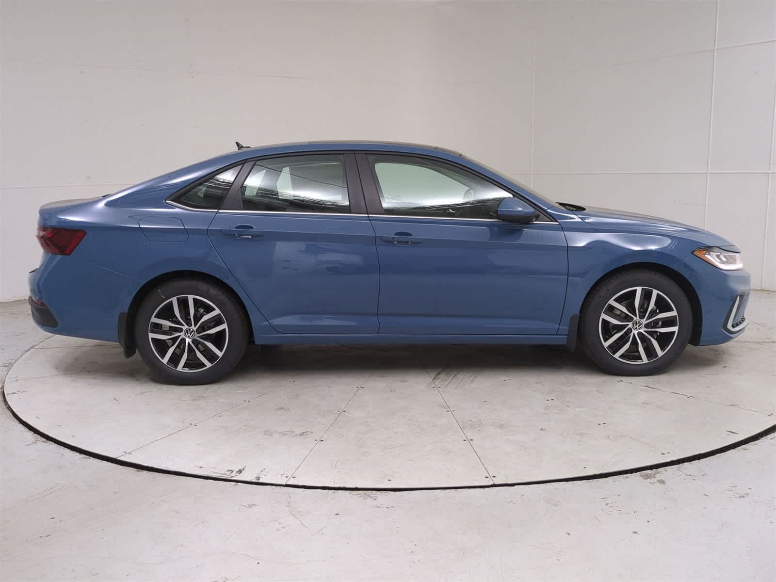 Thumbnail: 2025 Volkswagen Jetta - 7