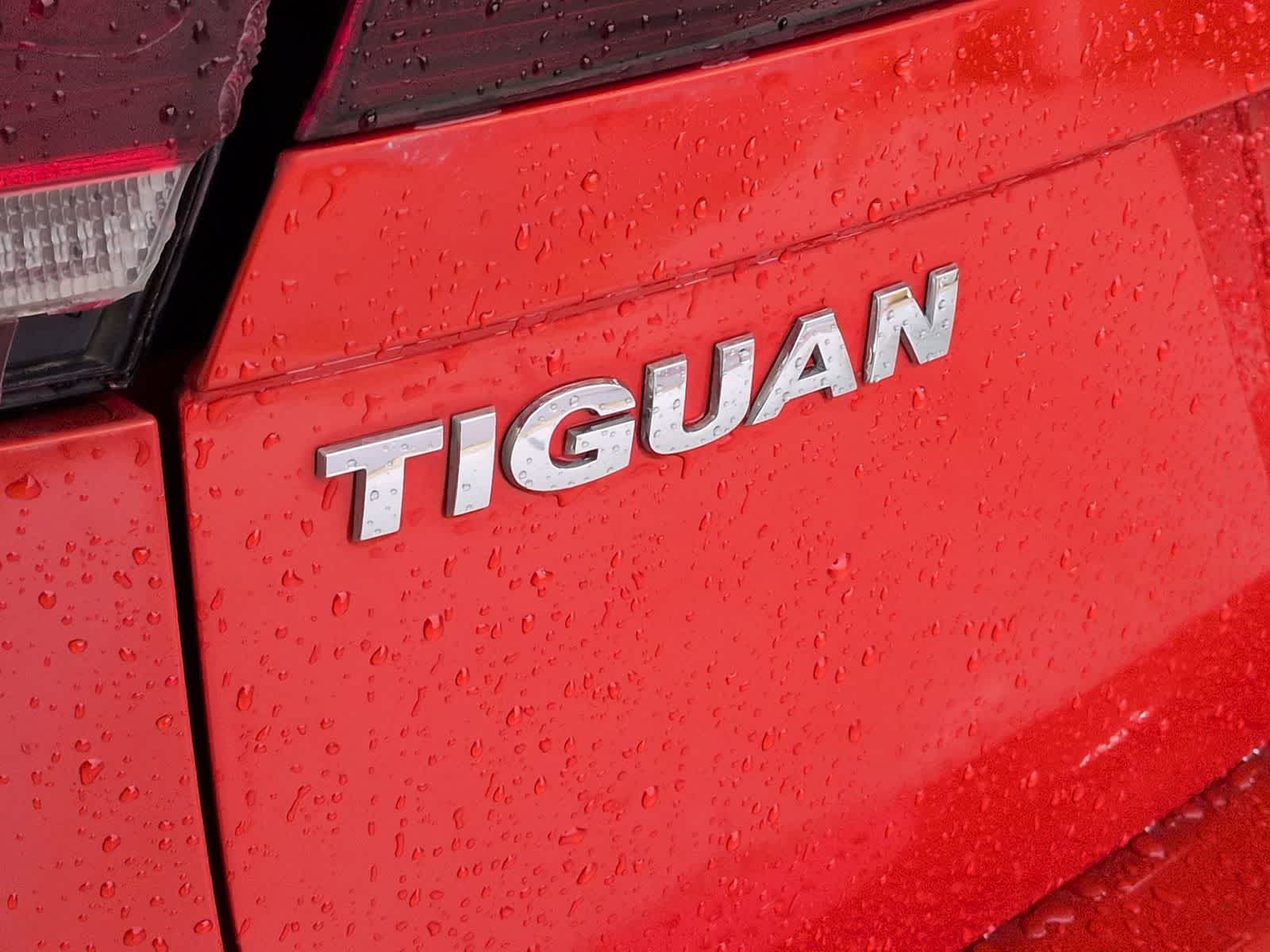 Thumbnail: 2018 Volkswagen Tiguan - 11