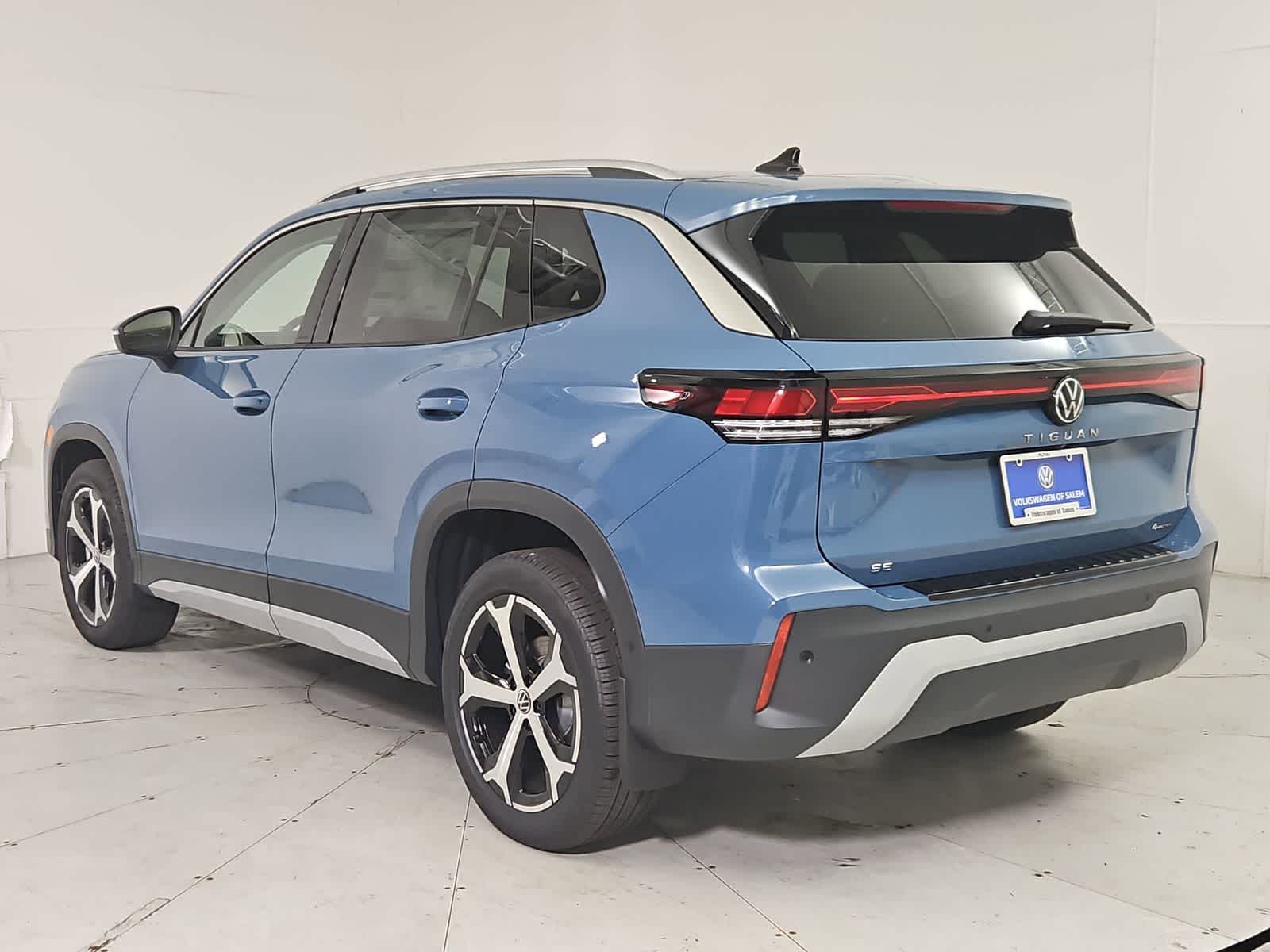 Thumbnail: 2026 Volkswagen Tiguan - 4