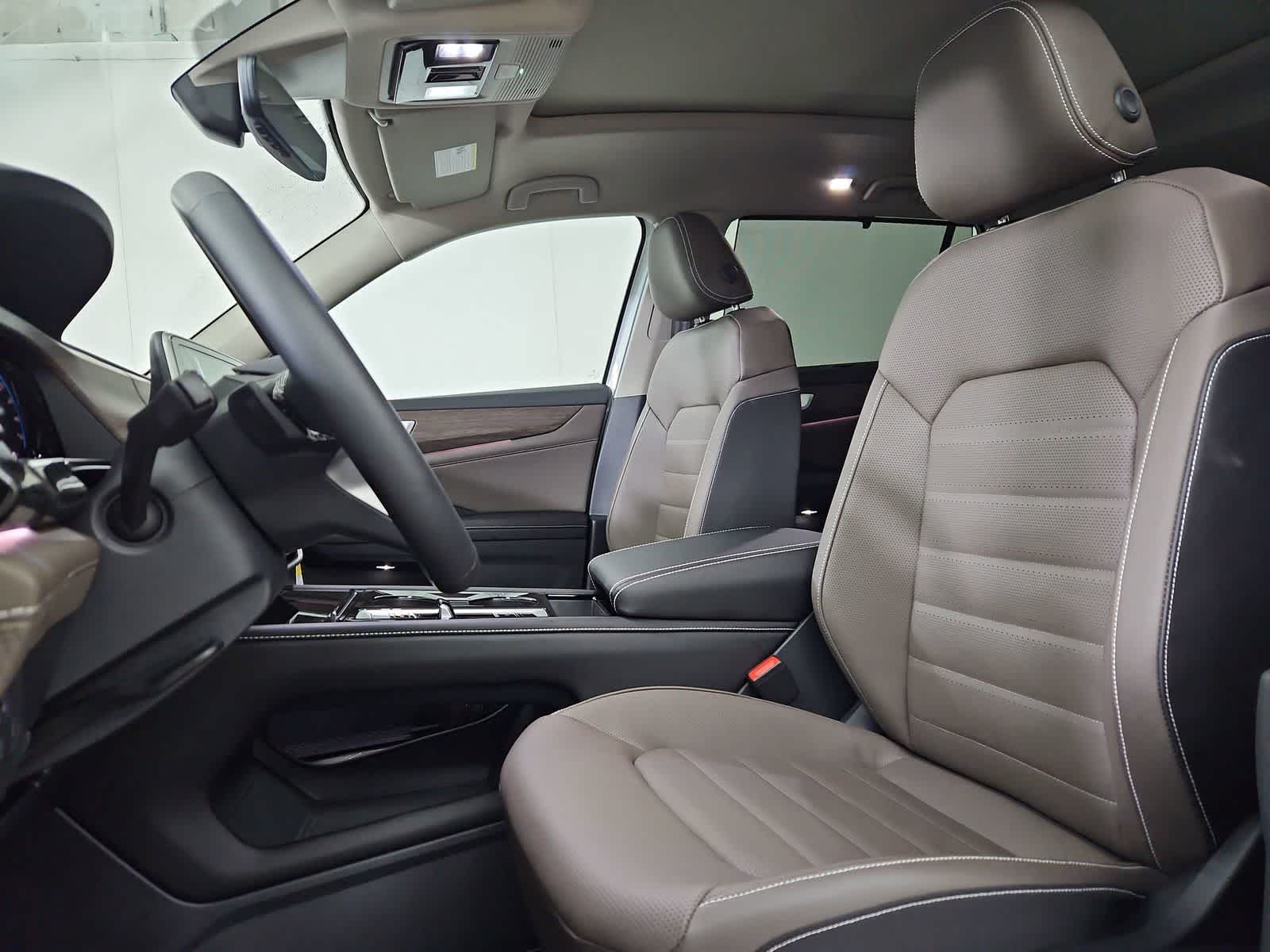 Thumbnail: 2026 Volkswagen Atlas - 16