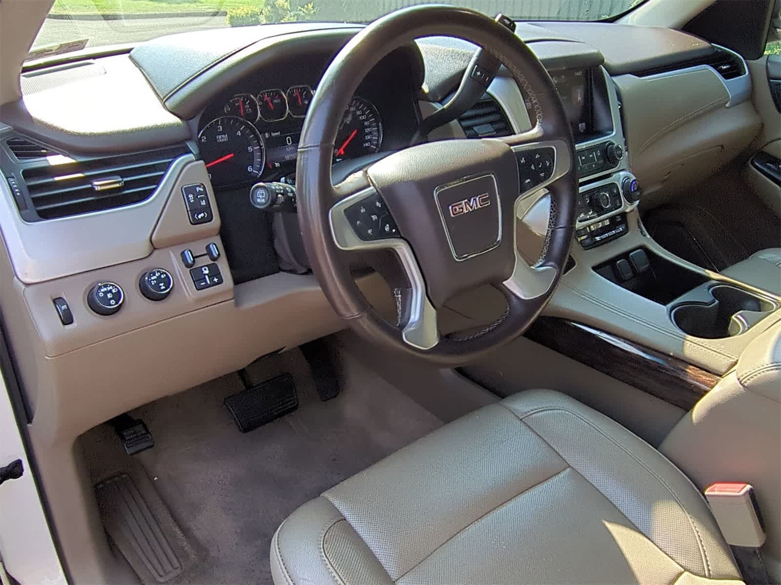Thumbnail: 2015 GMC Yukon XL - 2