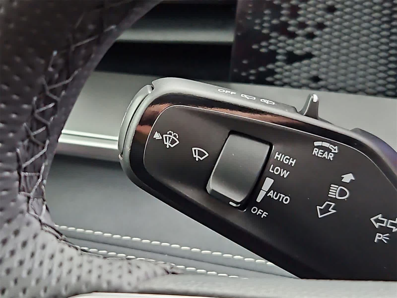 Thumbnail: 2025 Volkswagen Tiguan - 27