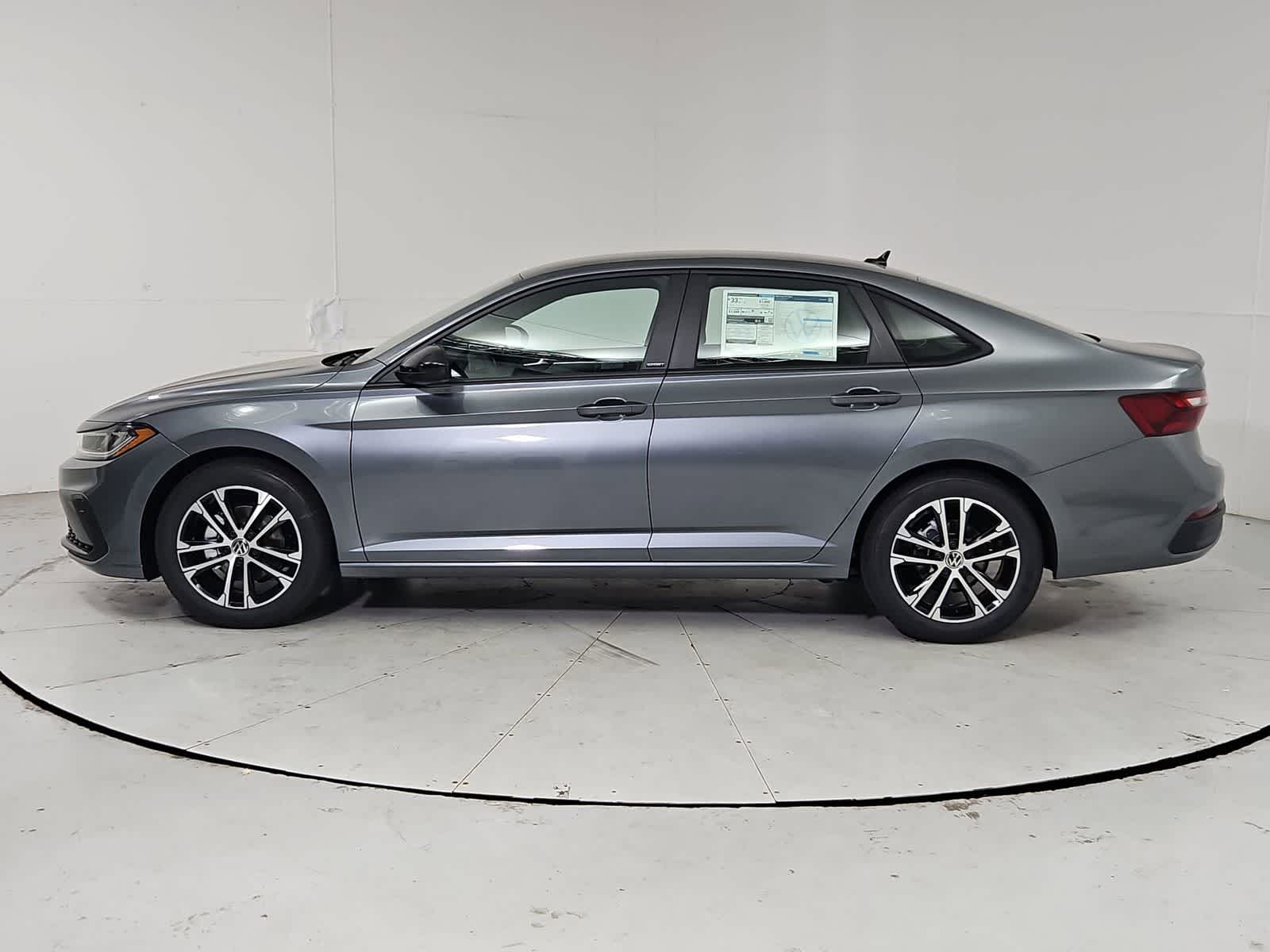 Thumbnail: 2026 Volkswagen Jetta - 3