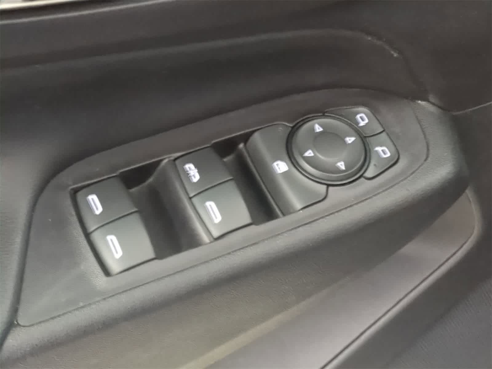 Thumbnail: 2019 Chevrolet Equinox - 16