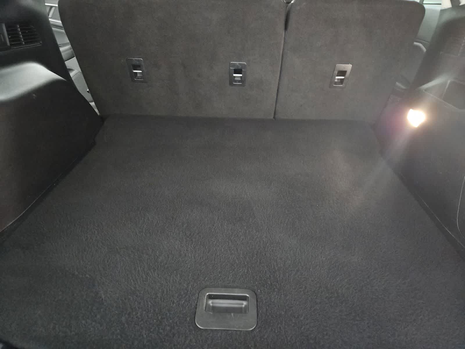 Thumbnail: 2021 Ford Edge - 33