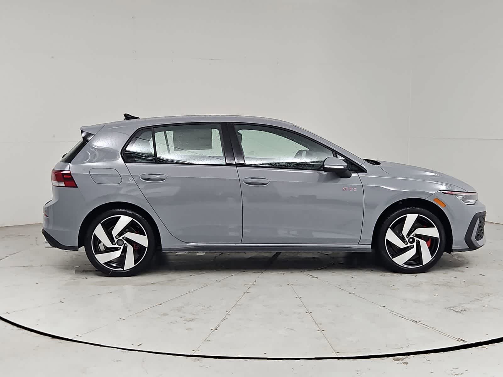 Thumbnail: 2026 Volkswagen Golf - 7