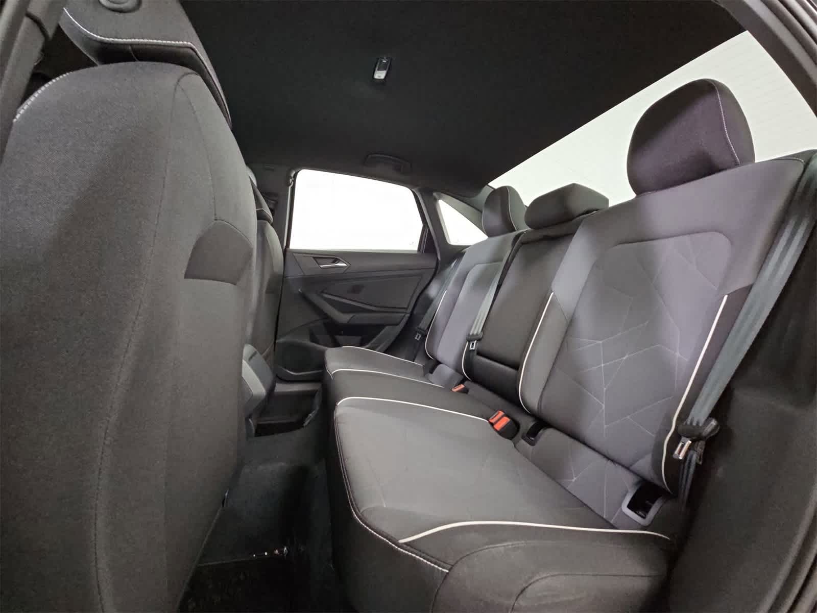 Thumbnail: 2025 Volkswagen Jetta - 19