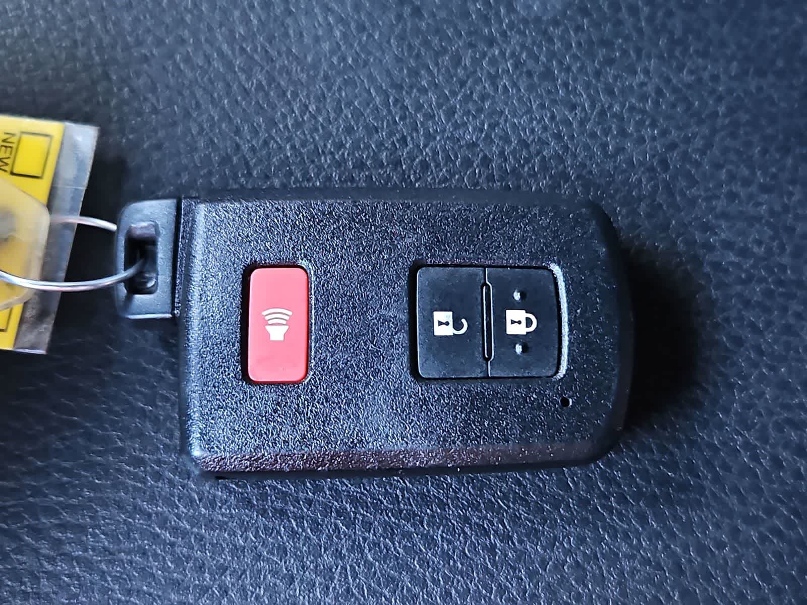 Thumbnail: 2021 Toyota Tacoma - 35