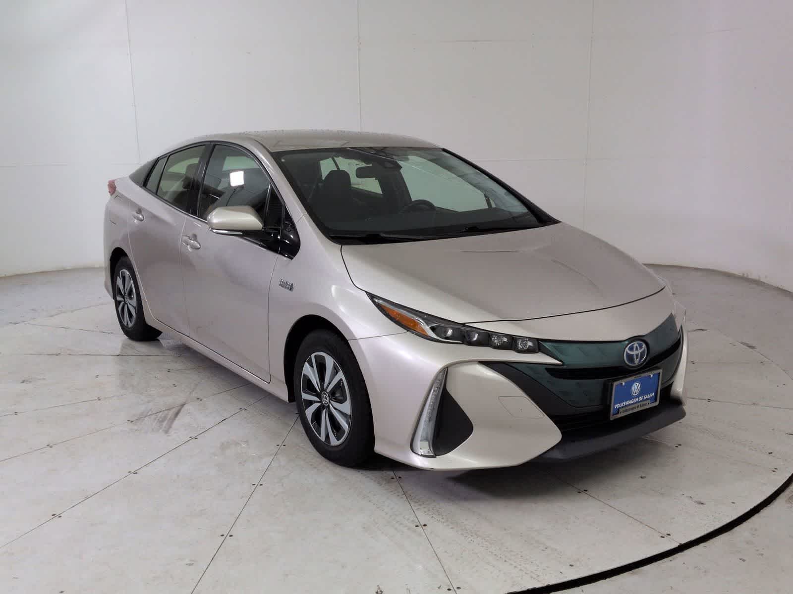 Thumbnail: 2019 Toyota Prius Prime - 8