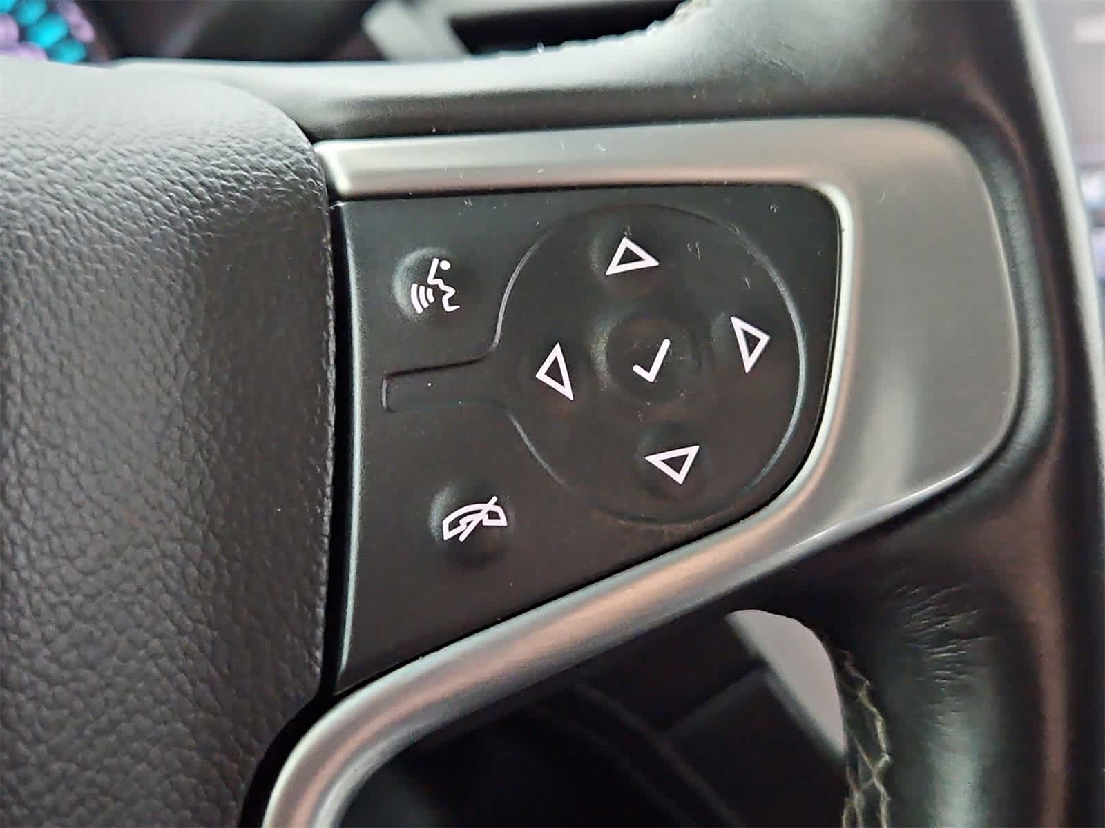 Thumbnail: 2017 GMC Yukon XL - 24