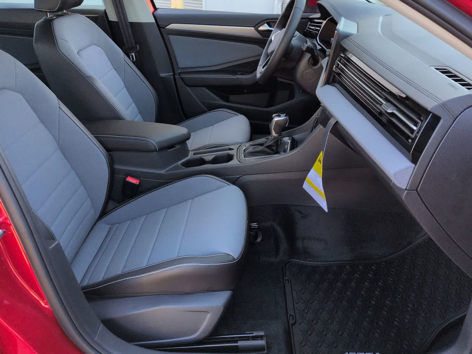 Thumbnail: 2026 Volkswagen Jetta - 22