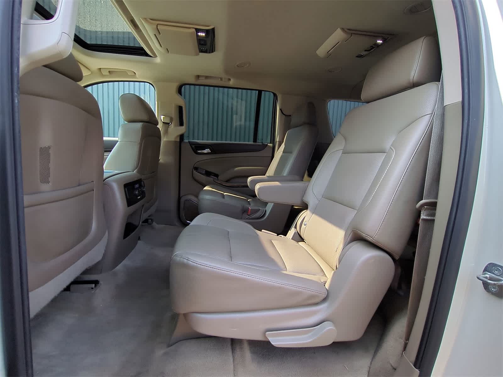 Thumbnail: 2015 GMC Yukon XL - 20