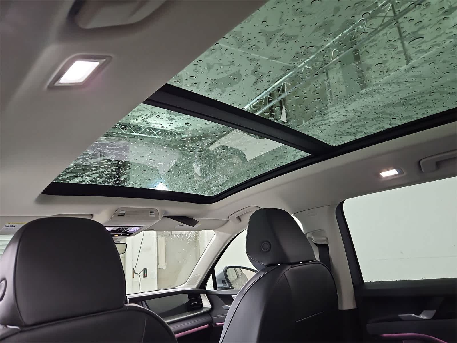 Thumbnail: 2025 Volkswagen Tiguan - 22