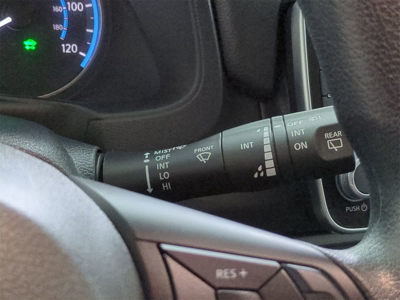 Thumbnail: 2023 Nissan Leaf - 25