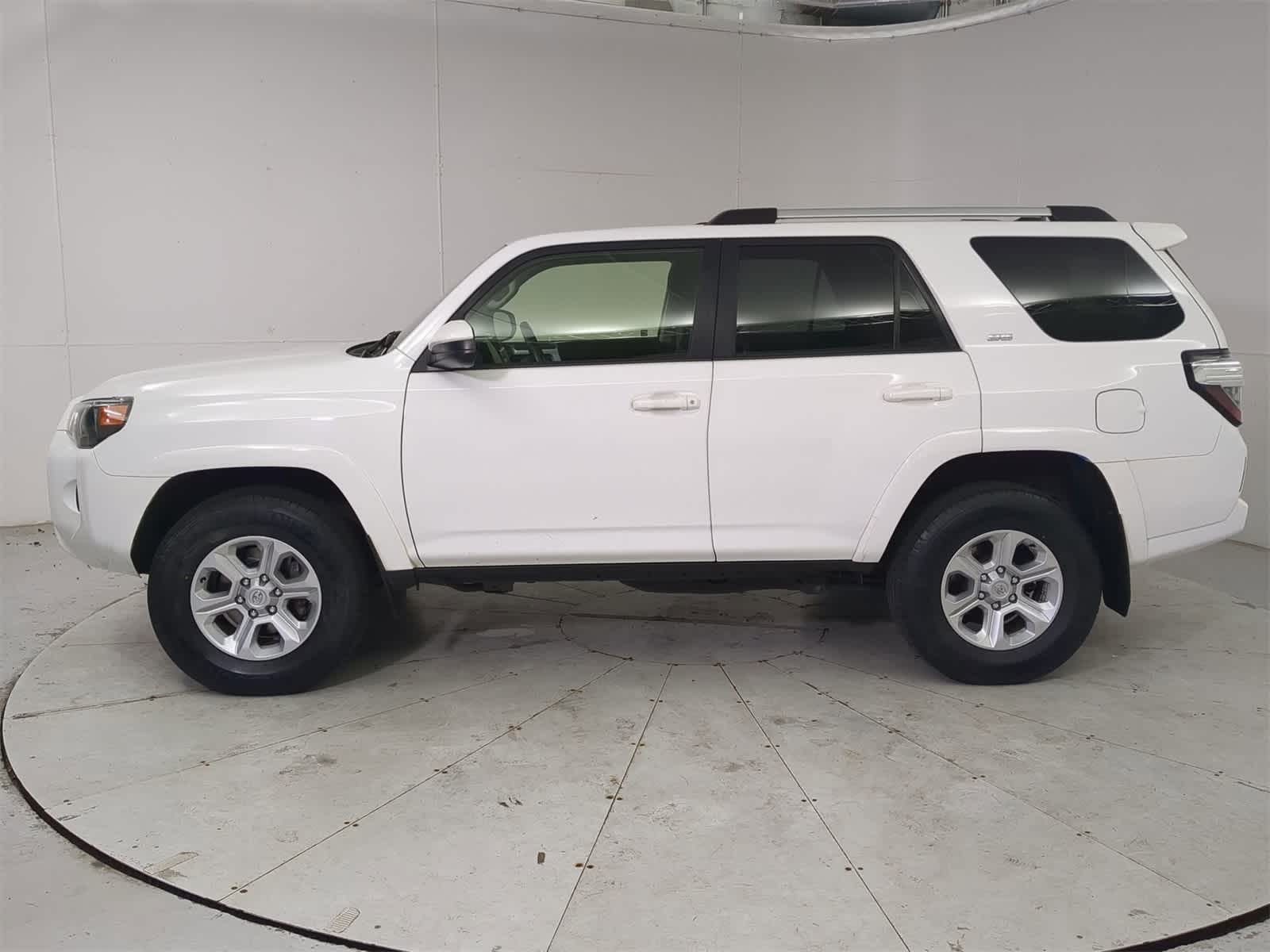 Thumbnail: 2022 Toyota 4Runner - 3