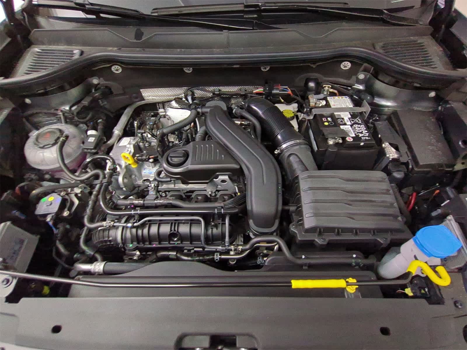 Thumbnail: 2025 Volkswagen Taos - 14