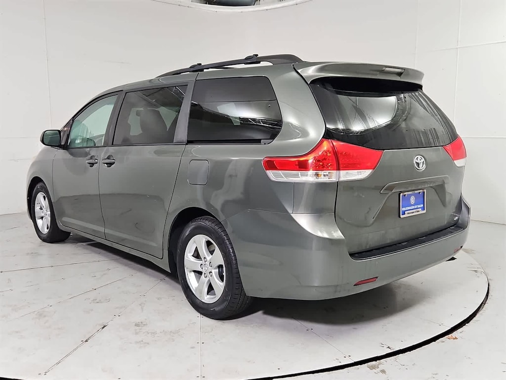 Used 2014 Toyota Sienna LE Van
