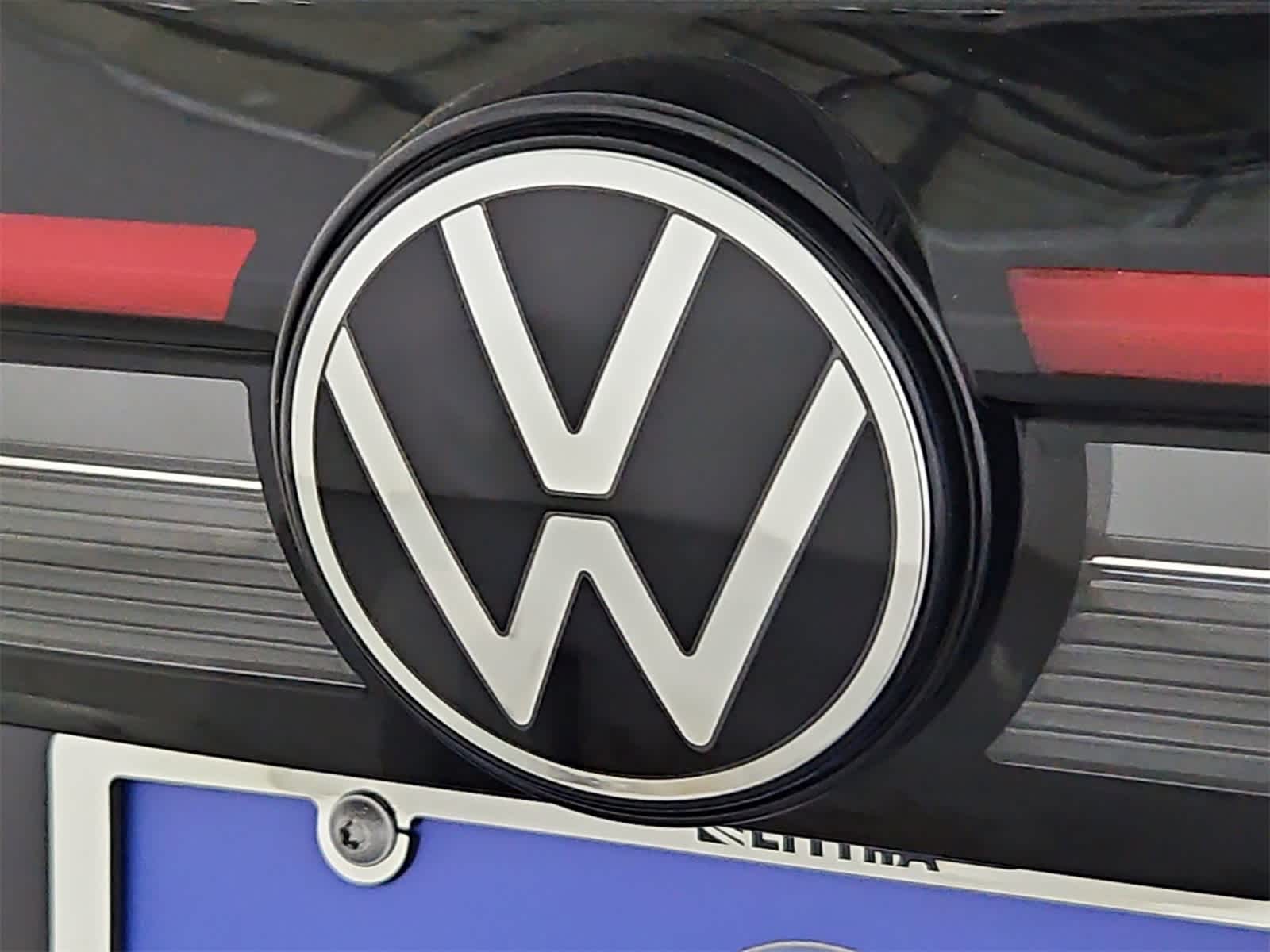 Thumbnail: 2025 Volkswagen Taos - 11