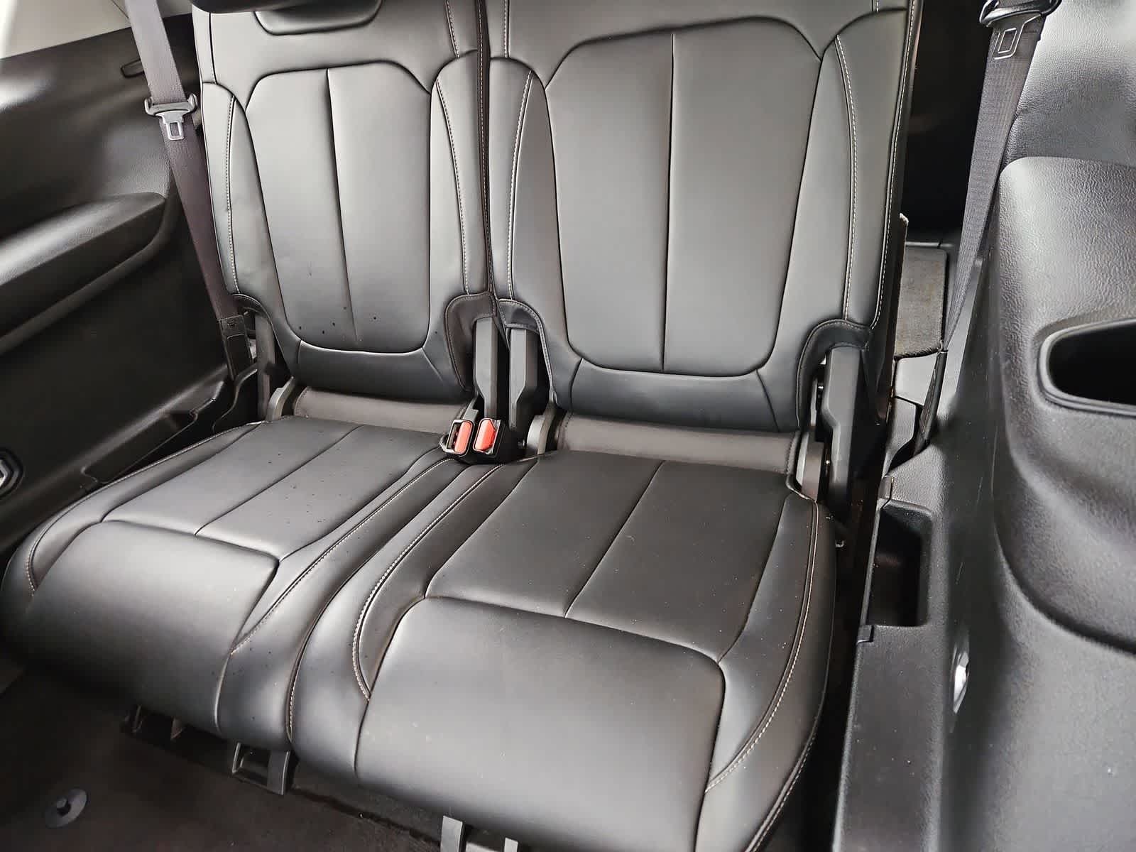 Thumbnail: 2021 Jeep Grand Cherokee L - 38