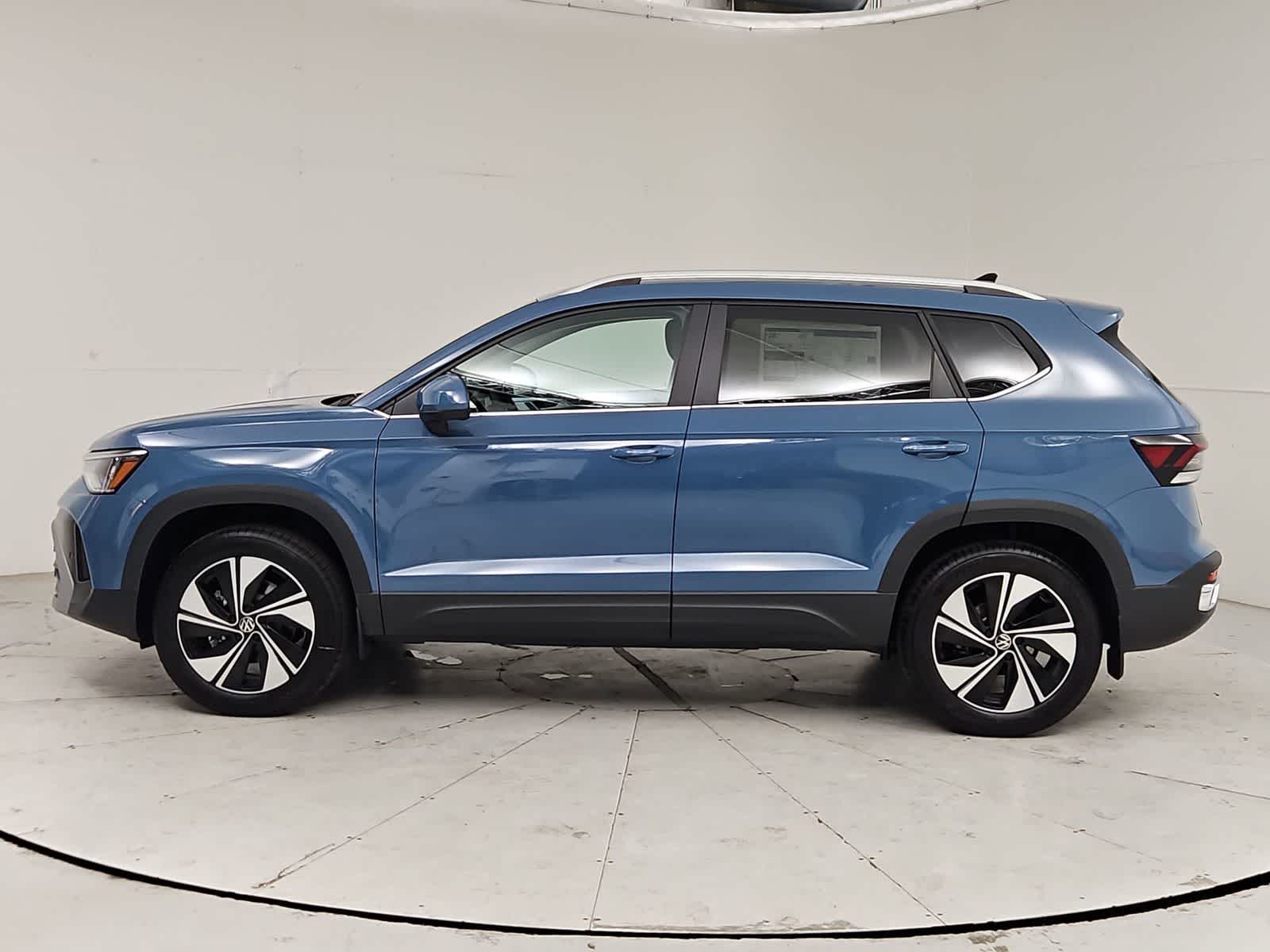 Thumbnail: 2026 Volkswagen Taos - 3